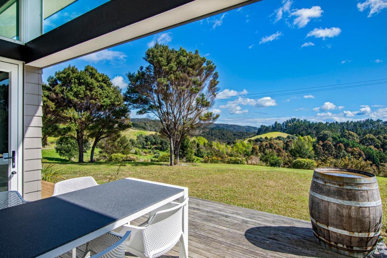 Paroa Bay Chalets - Te Whare Kereru Russell Exterior foto